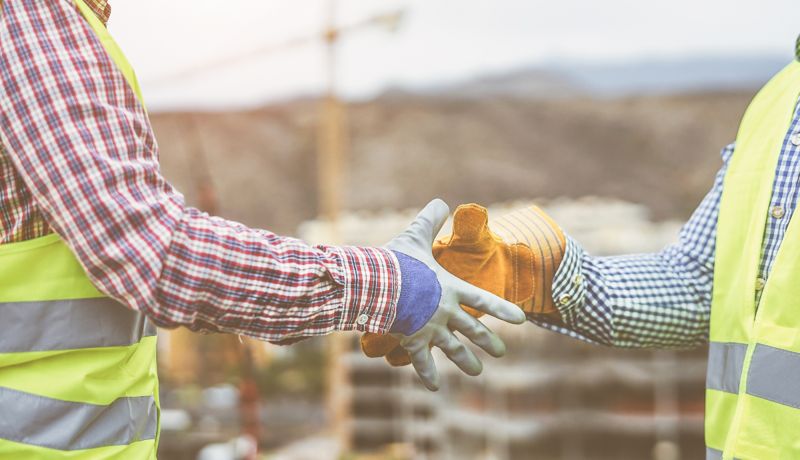 Более 13,7 тысяч мигрантов трудоустроены в Казахстане: кем они работают, рассказали в Минтруда