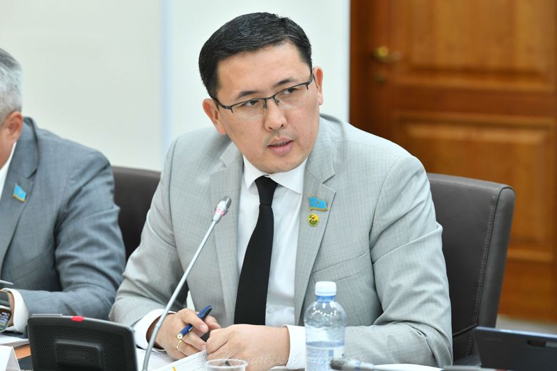 В разводах чаще виноваты женщины: новое заявление скандального депутата