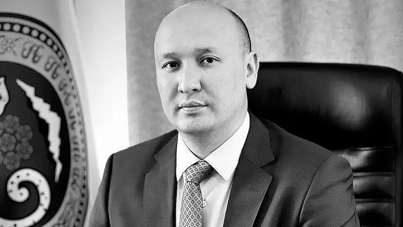 Умерший в Париже чиновник находился в командировке - акимат Алматы