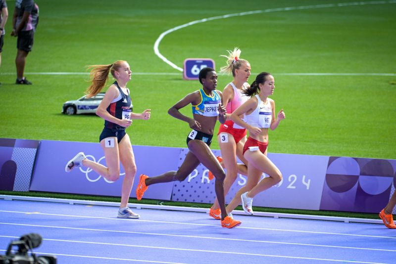 Париж-2024: выступления казахстанских спортсменов 9 августа