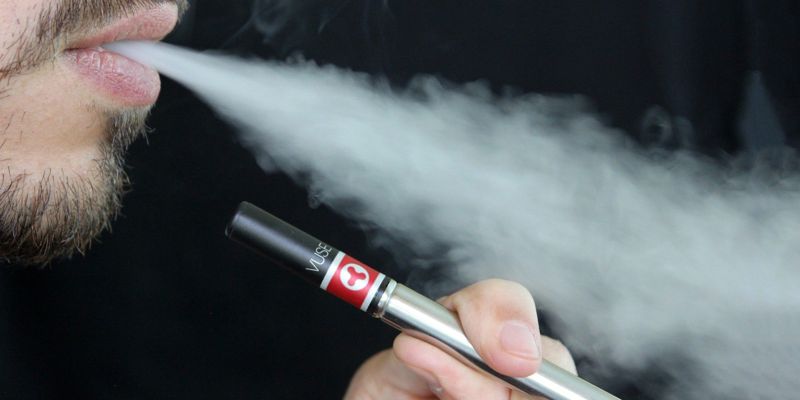 Первое уголовное дело за продажу вейпов завели в Усть-Каменогорске