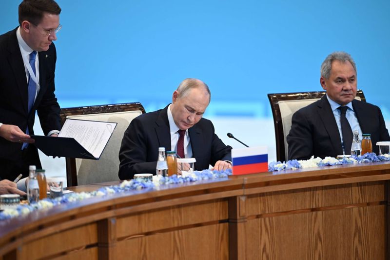 Росатом не против международного консорциума при строительстве АЭС - Путин