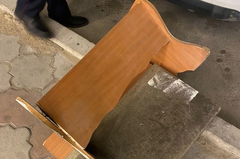 Упал на голову диван: полиция не нашла виновных в смерти жителя Актау