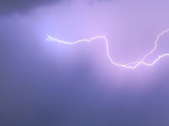 В Актобе рабочего убило молнией на заводе