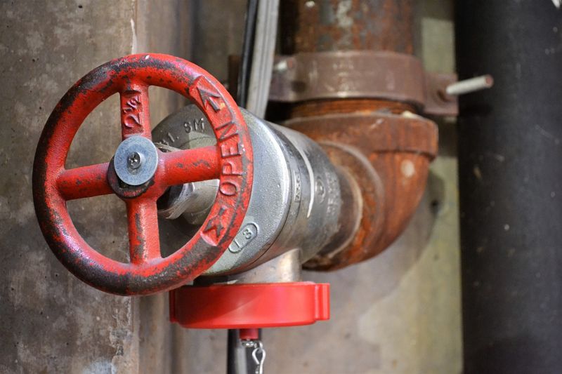 Очередное ЧП в Майкаине: в посёлке прорвало водопровод