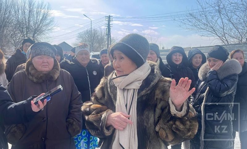 «Досаев, руки прочь от Ожета!»: алматинцы вышли на митинг против сноса домов