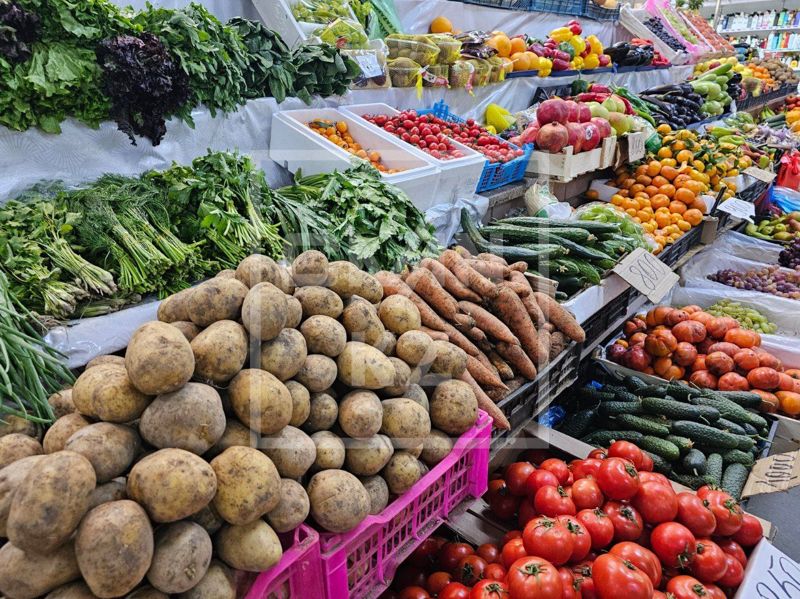 Снизить цены за счёт поставок ранних овощей рассчитывают в Минторговли