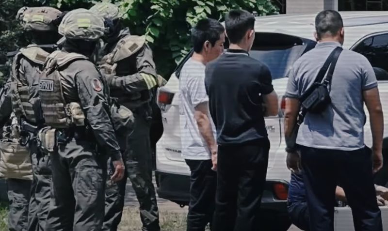 Связаны с участниками январских событий: в трёх городах страны задержали членов ОПГ