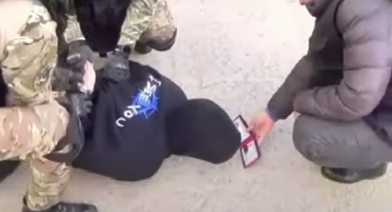 В Рудном задержали подростка с крупной партией «мефедрона»