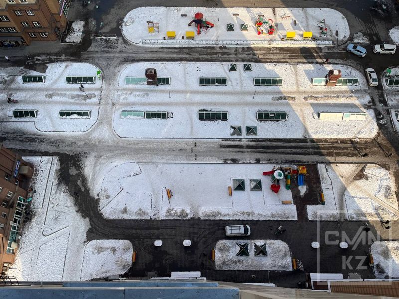 Не первый случай: подробности гибели девушки, упавшей с 18 этажа в Алматы