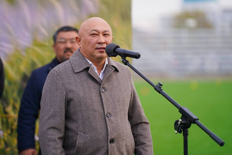 Адлет Барменкулов покидает должность главы Казахстанской федерации футбола