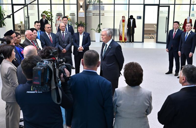 В этом есть заслуга Назарбаева: президент оценил красоту и чистоту Туркестана