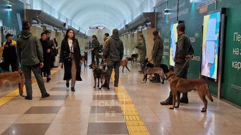 В метро Алматы установят турникеты после несчастного случая на станции Абай