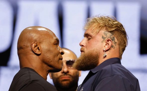 Супертяж Тайсон проиграл боксерский бой американскому блогеру Полу