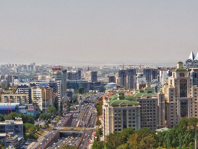 Схема раскрыта: как казахстанские чиновники от образования миллиарды тенге воровали