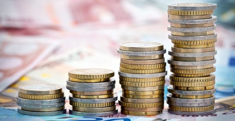 На сколько вырастут пенсии и МРП с 2026 года?