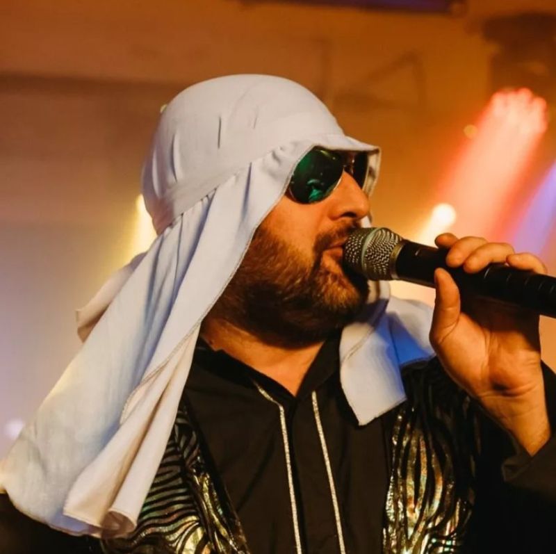 Mr. Credo не стал участвовать в казахстанском ретро фестивале, но и возвращать гонорар отказался