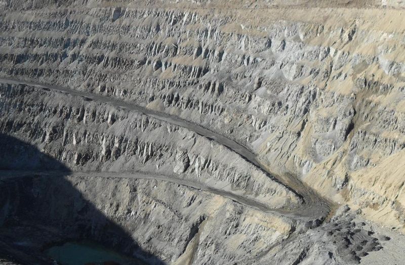 На карьере «Казхром» погибли два работника: создана комиссия