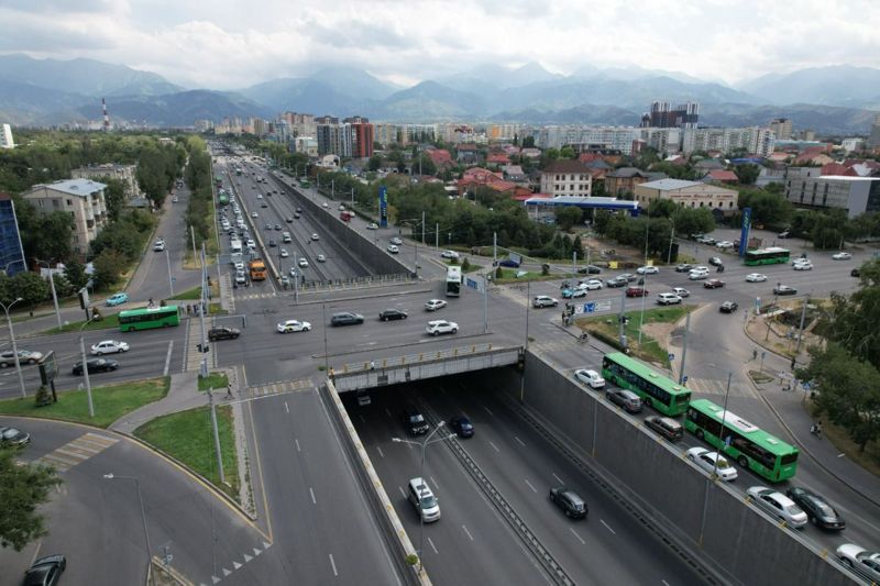 Трубопровод в Алматы заменили после 33 лет эксплуатации