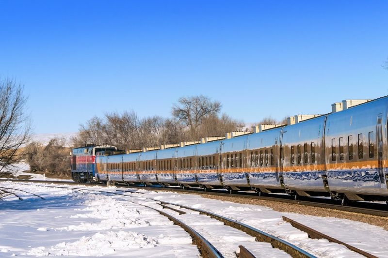 Депутат обвинил КТЖ в рейдерском захвате железнодорожных путей у бизнесменов