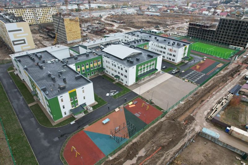 В Алматы завершают строительство ещё одной комфортной школы
