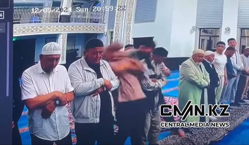 Громко сказал «Аминь»: в ДУМК рассказали о причинах драки в мечети Шымкента