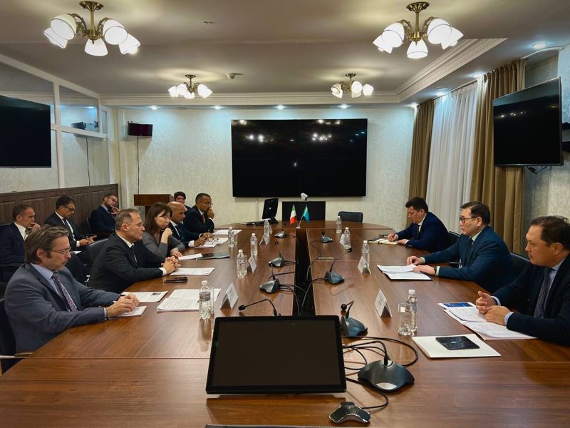 Итальянский банк хочет выйти на казахстанский рынок