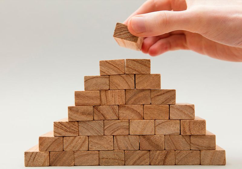 Переписали квартиры и вложились в финпирамиду: жителей области Абай обманули на 790 млн