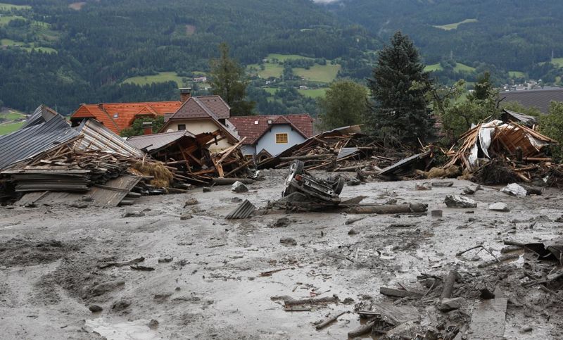 Жилой дом может обрушиться после схода грязевого потока в Бесагаше