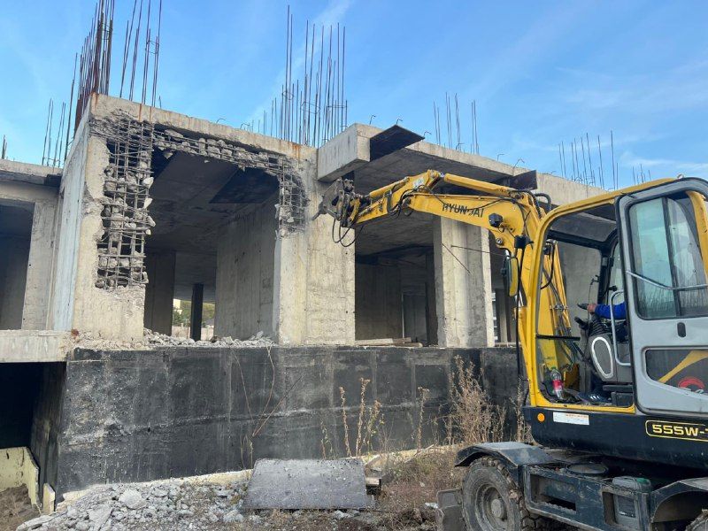 Жилой комплекс Monblanc сносят в Алматы