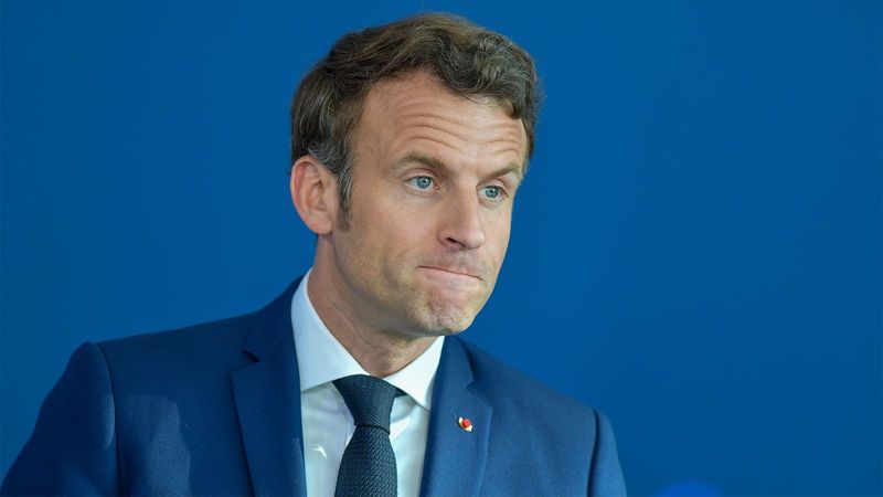 Макрон может не успеть искупаться в Сене до Олимпиады-2024