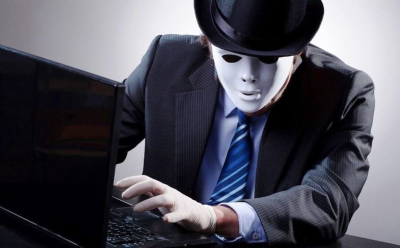 Мошенники грозят казахстанцам проверками от имени КНБ