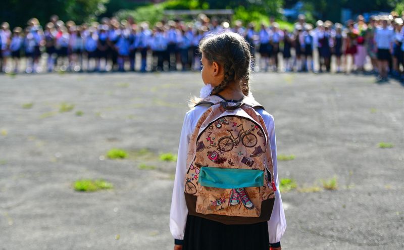 Школьные линейки первого сентября не будут проводить в Алматы