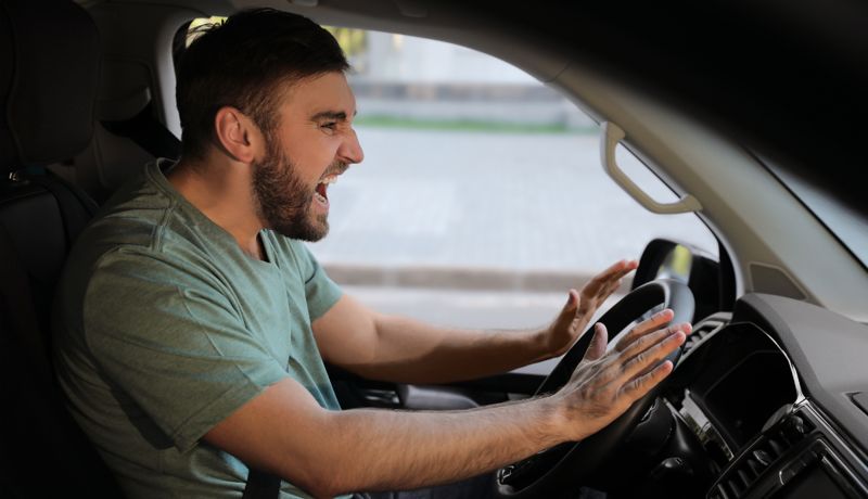 Агрессивное вождение в Алматы: водители экономят всего 42 секунды