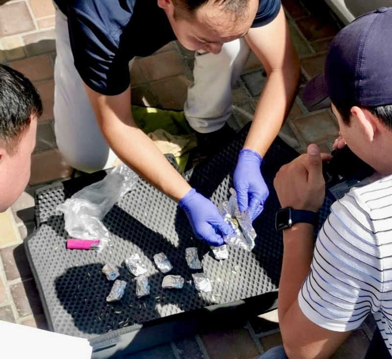 5 млн тенге и 6 внедорожников требовали вымогатели у актауского предпринимателя