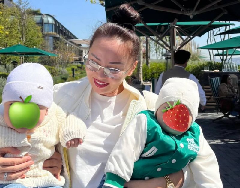 Баян Алагузова показала фото дочек, рождённых суррогатными матерями