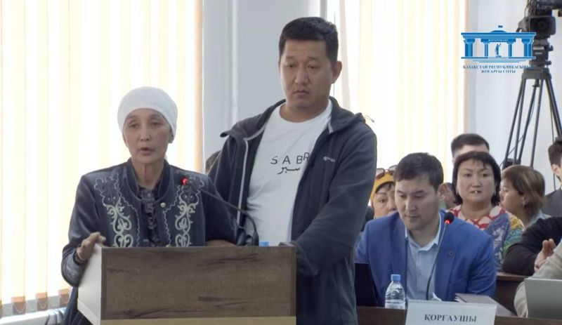 «Мы простили всех»: бабушка Шерзата дала показания в суде