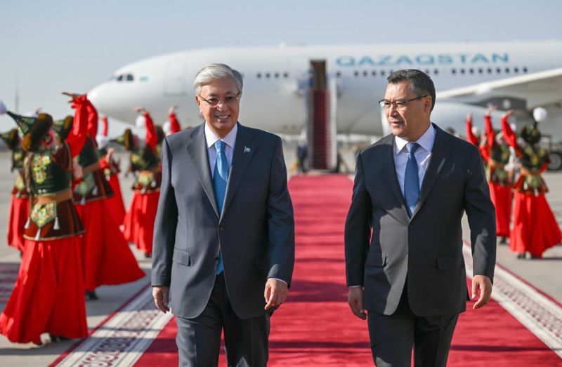 Касым-Жомарт Токаев прибыл с официальным визитом в Кыргызстан