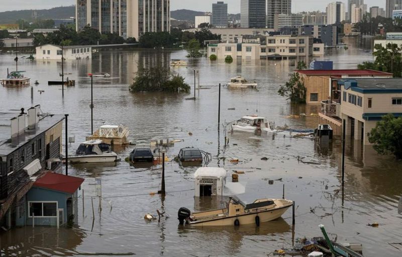 Наводнения, землетрясения и ураганы: какие катаклизмы сотрясали землю в 2024 году