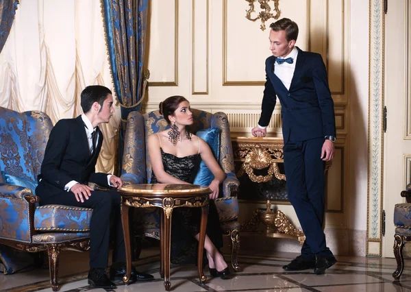 34 машины и элитная недвижимость: 13 родственников обманули людей на 4,6 млрд тенге