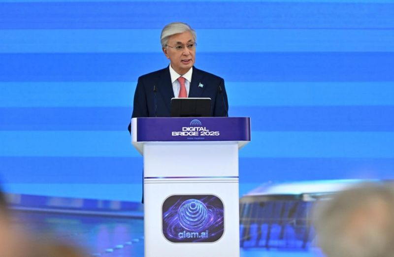 Барлық жаңа мемлекеттік қызметтер цифрлық форматта ұсынылуы тиіс – Тоқаев