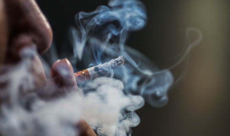 Курение станет ещё дороже: цены на сигареты хотят поднять в Казахстане