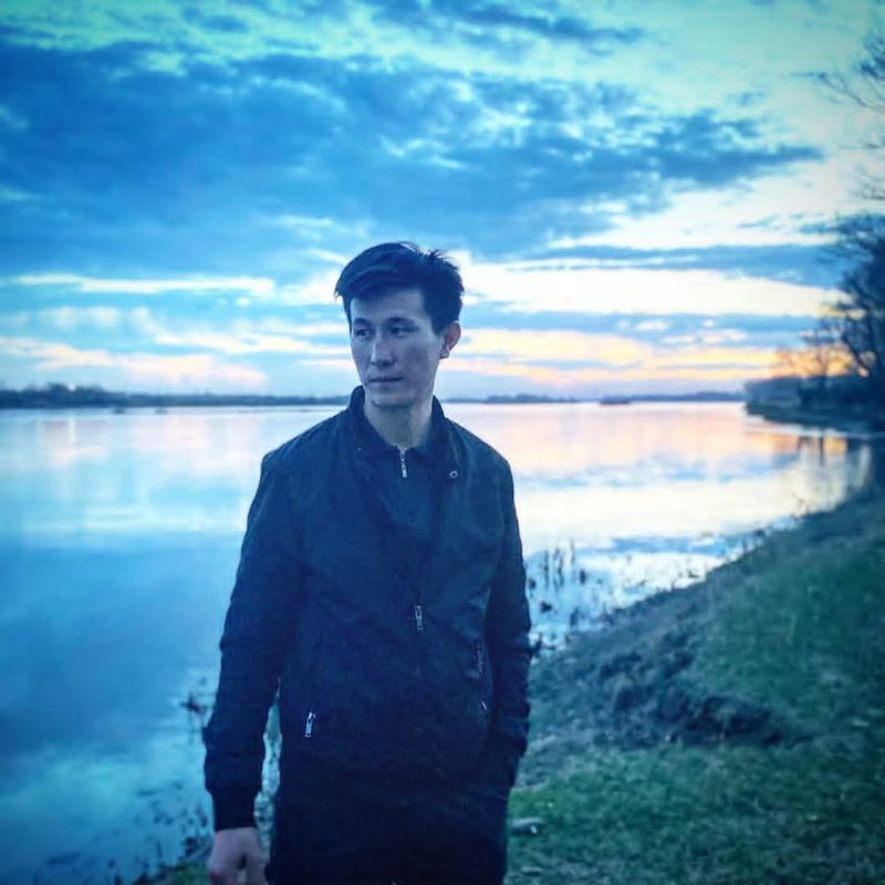 Упал с ёлки: семья пострадавшего педагога собирается судиться с акиматом Семея