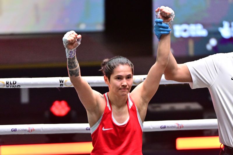 Казахстанская боксёрша продаёт машину, подаренную за олимпийскую медаль