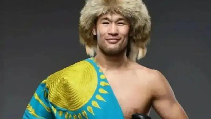 Титульный бой Рахмонова и Мухаммада не состоится: кто занял место казахстанского файтера?