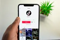 Чем Токаеву не угодили TikTok и Instagram
