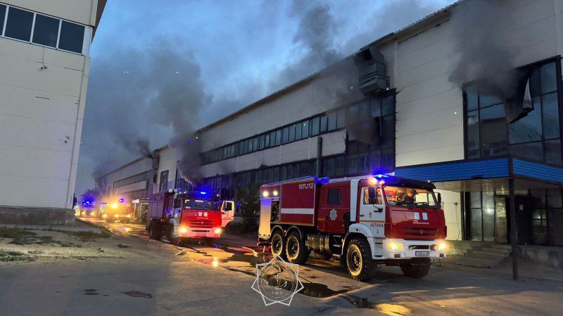 Пожар на рынке «Биг Шанхай» в Астане: создан штаб для помощи предпринимателям