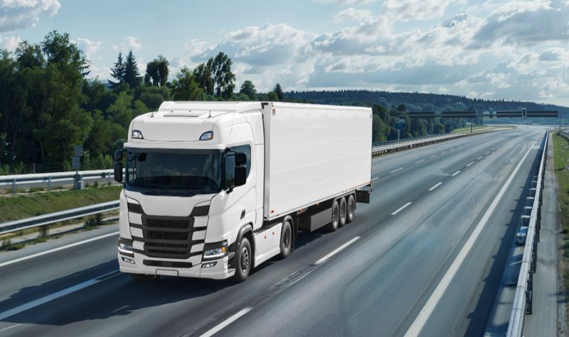 Дальнобойщик покончил с собой на трассе в Карагандинской области