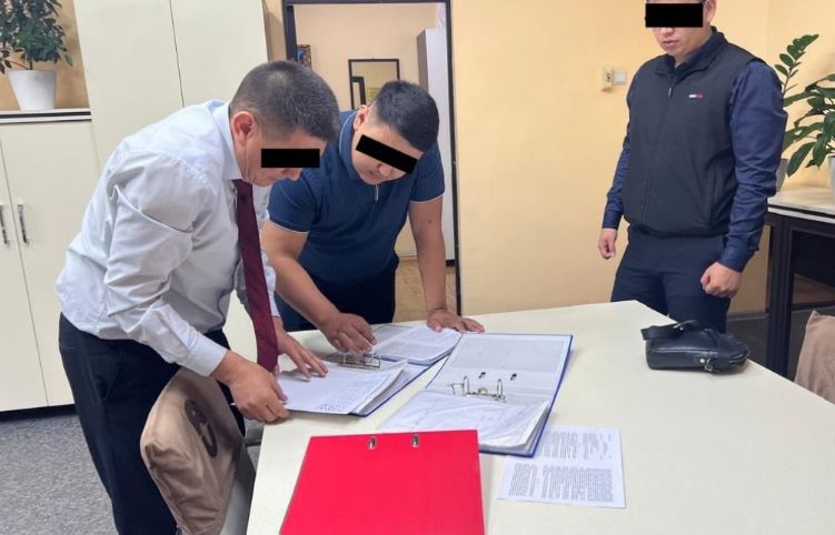 Казахстанских студентов отчислили из вуза Кыргызстана за отсутствие в стране