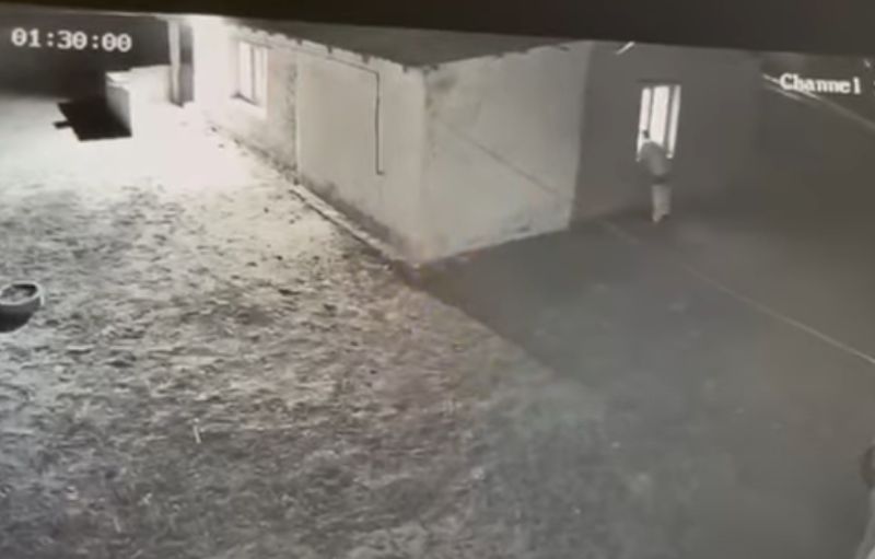 Заглядывал в окна, мастурбировал: в Атырау впервые возбудили уголовное дело за сталкинг